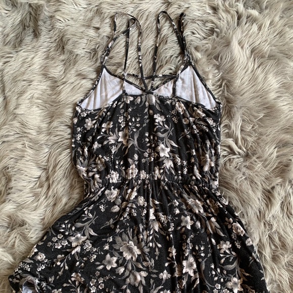 Floral print romper - Picture 2 of 3